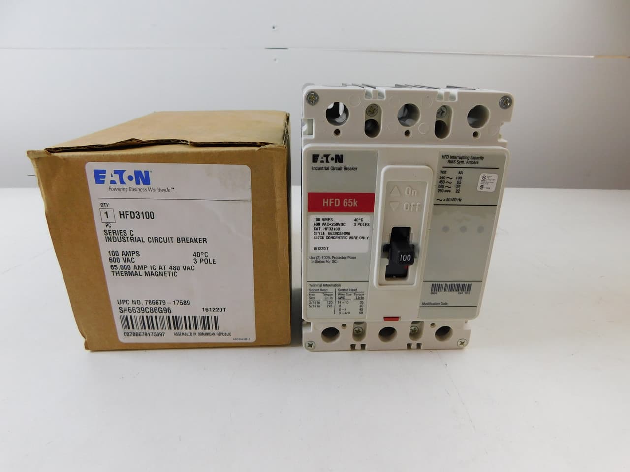 Eaton HFD3100 HFD3100 Eaton - Eaton Series C complete molded case circuit breaker, F-frame, HFD, Complete breaker, Fixed thermal, Fixed magnetic trip type, Three-pole, 100 A, 600 Vac, 250 Vdc, Load side, 50/60 Hz Eaton HFD3100 HFD3100 Eaton - Eaton Series C complete molded case circuit breaker, F-frame, HFD, Complete breaker, Fixed thermal, Fixed magnetic trip type, Three-pole, 100 A, 600 Vac, 250 Vdc, Load side, 50/60 Hz