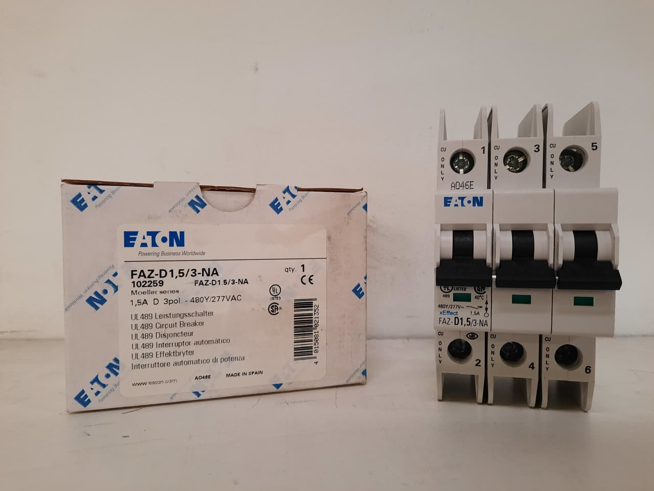Eaton FAZ-D1.5/3-NA 277/480 VAC 50/60 Hz, 1.5 A, 3-Pole, 10/14 kA, 10 to 20 x Rated Current, Screw Terminal, DIN Rail Mount, Standard Packaging, D-Curve, Current Limiting, Thermal Magnetic, Miniature Circuit Breaker Eaton FAZ-D1.5/3-NA 277/480 VAC 50/60 Hz, 1.5 A, 3-Pole, 10/14 kA, 10 to 20 x Rated Current, Screw Terminal, DIN Rail Mount, Standard Packaging, D-Curve, Current Limiting, Thermal Magnetic, Miniature Circuit Breaker