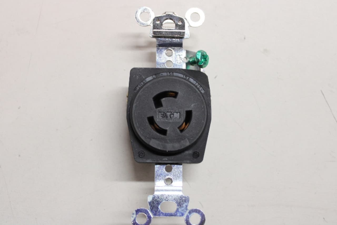 Eaton CWL515R 125 VAC, 15 A, 2-Pole, 3-Wire, NEMA L5-15R, Black Glass-Filled Nylon, Back/Side Wiring, Grounding, Locking Device Single Receptacle Eaton CWL515R 125 VAC, 15 A, 2-Pole, 3-Wire, NEMA L5-15R, Black Glass-Filled Nylon, Back/Side Wiring, Grounding, Locking Device Single Receptacle