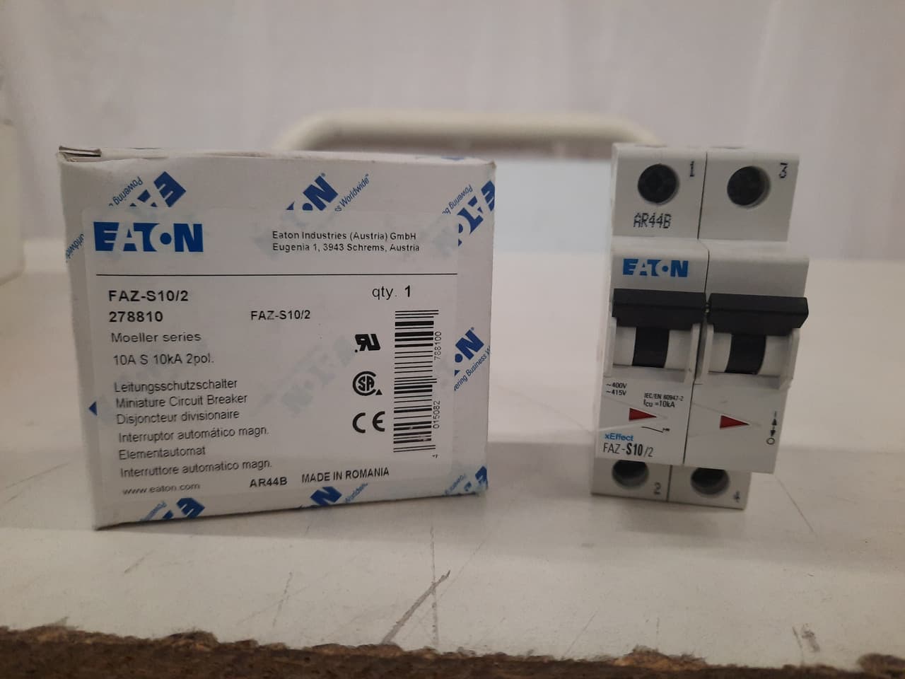 Eaton FAZ-S10/2 277/480 VAC 50/60 Hz, 10 A, 2-Pole, 10 kA, 13 to 17 x Rated Current, Line/Load Terminal, DIN Rail Mount, Standard Packaging, S-Curve, Current Limiting, Thermal Magnetic Eaton FAZ-S10/2 277/480 VAC 50/60 Hz, 10 A, 2-Pole, 10 kA, 13 to 17 x Rated Current, Line/Load Terminal, DIN Rail Mount, Standard Packaging, S-Curve, Current Limiting, Thermal Magnetic