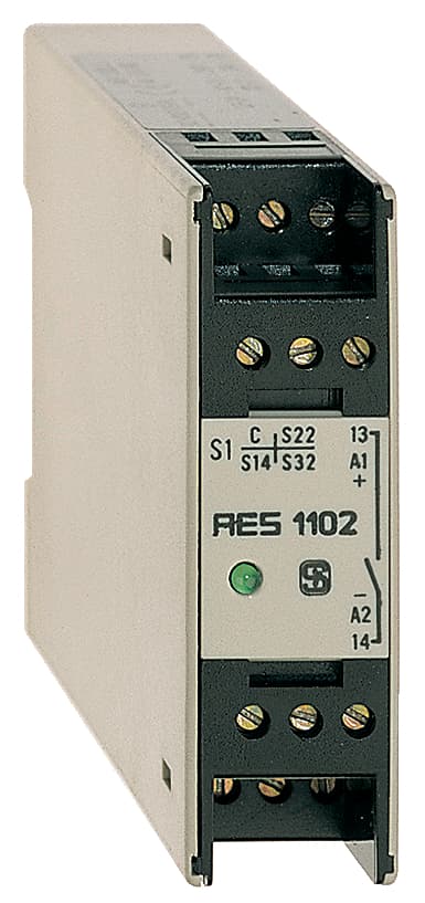 Schmersal AES 1102.4 42 VAC Safety-monitoring modules; Stop category 0; Monitoring of BNS range magnetic safety sensors; 1 safety contact, STOP 0 Schmersal AES 1102.4 42 VAC Safety-monitoring modules; Stop category 0; Monitoring of BNS range magnetic safety sensors; 1 safety contact, STOP 0