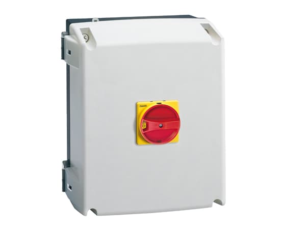 Lovato Electric GAZ063UL GAZ063UL Lovato - UL/CSA type 4/4X non-metallic enclosured switch disconnector, three-pole. With rotating red/yellow handle, 63A. Enclosure dimensions: 220x280x170mm/8.7x11x6.7'' Lovato Electric GAZ063UL GAZ063UL Lovato - UL/CSA type 4/4X non-metallic enclosured switch disconnector, three-pole. With rotating red/yellow handle, 63A. Enclosure dimensions: 220x280x170mm/8.7x11x6.7''