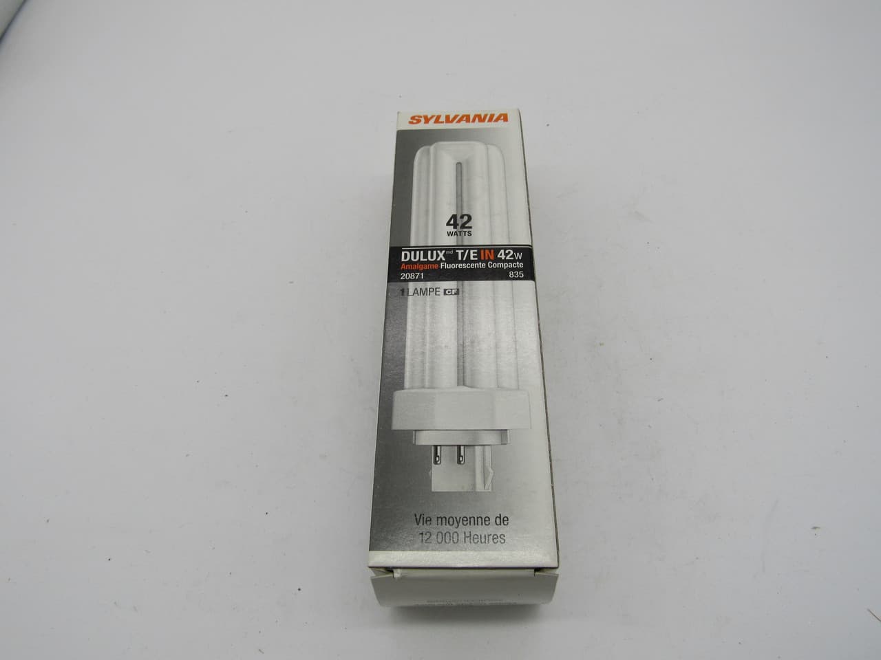 Sylvania CF42DT/E/IN/835/ECO 6.5" L, 42 W, 3105/3200 Lumen, 3500 K, 82 CRI, 16000 Hr Life, DULUX T/E/IN, 3-Tube, 4-Pin GX24Q-4 Base, T4, Lead-Free, Electronic/Dimmable Ballast Sylvania CF42DT/E/IN/835/ECO 6.5" L, 42 W, 3105/3200 Lumen, 3500 K, 82 CRI, 16000 Hr Life, DULUX T/E/IN, 3-Tube, 4-Pin GX24Q-4 Base, T4, Lead-Free, Electronic/Dimmable Ballast
