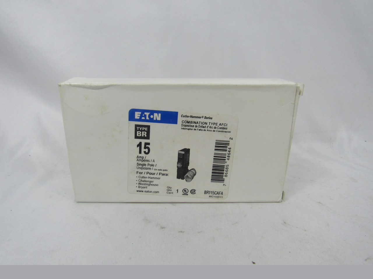 Eaton BR115CAFA 120/240 VAC, 15 A, 10 kA Interrupt, 1-Pole, Plug-On Mount, Arc Fault Circuit Breaker Eaton BR115CAFA 120/240 VAC, 15 A, 10 kA Interrupt, 1-Pole, Plug-On Mount, Arc Fault Circuit Breaker