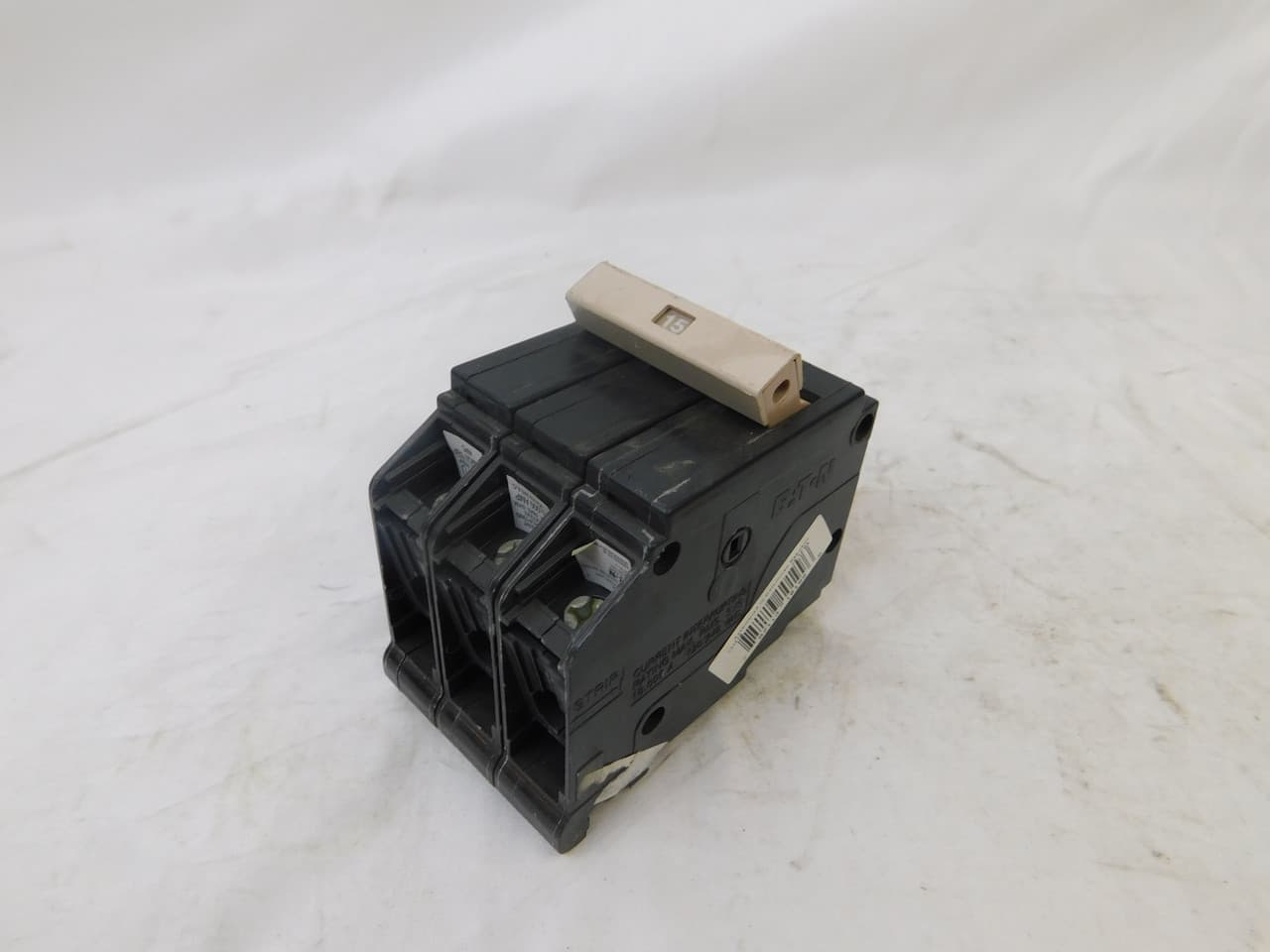 Eaton CH315 CH315 Eaton - Eaton CH thermal magnetic circuit breaker,Type CH 3/4-Inch standard circuit breaker,15 A,10 kAIC,Three-pole,240V,CH,Common breaker trip,#14-6 AWG Cu/Al,CH,Type CH Loadcenters Eaton CH315 CH315 Eaton - Eaton CH thermal magnetic circuit breaker,Type CH 3/4-Inch standard circuit breaker,15 A,10 kAIC,Three-pole,240V,CH,Common breaker trip,#14-6 AWG Cu/Al,CH,Type CH Loadcenters
