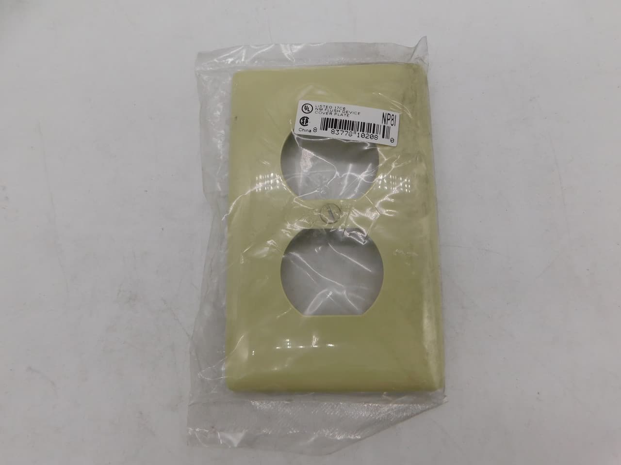 Hubbell NP8I Twist-Lock® Devices, Wallplates, 1-Gang, Accessories for 15 Amp  2 and 3 Wire Devices, Nylon, smooth, Ivory  ; Used with Duplex Receptacles ; Standard Size is 1/8" larger to give you extra coverage to hide rough box openingsCurved corners for improved aes Hubbell NP8I Twist-Lock® Devices, Wallplates, 1-Gang, Accessories for 15 Amp  2 and 3 Wire Devices, Nylon, smooth, Ivory  ; Used with Duplex Receptacles ; Standard Size is 1/8" larger to give you extra coverage to hide rough box openingsCurved corners for improved aes