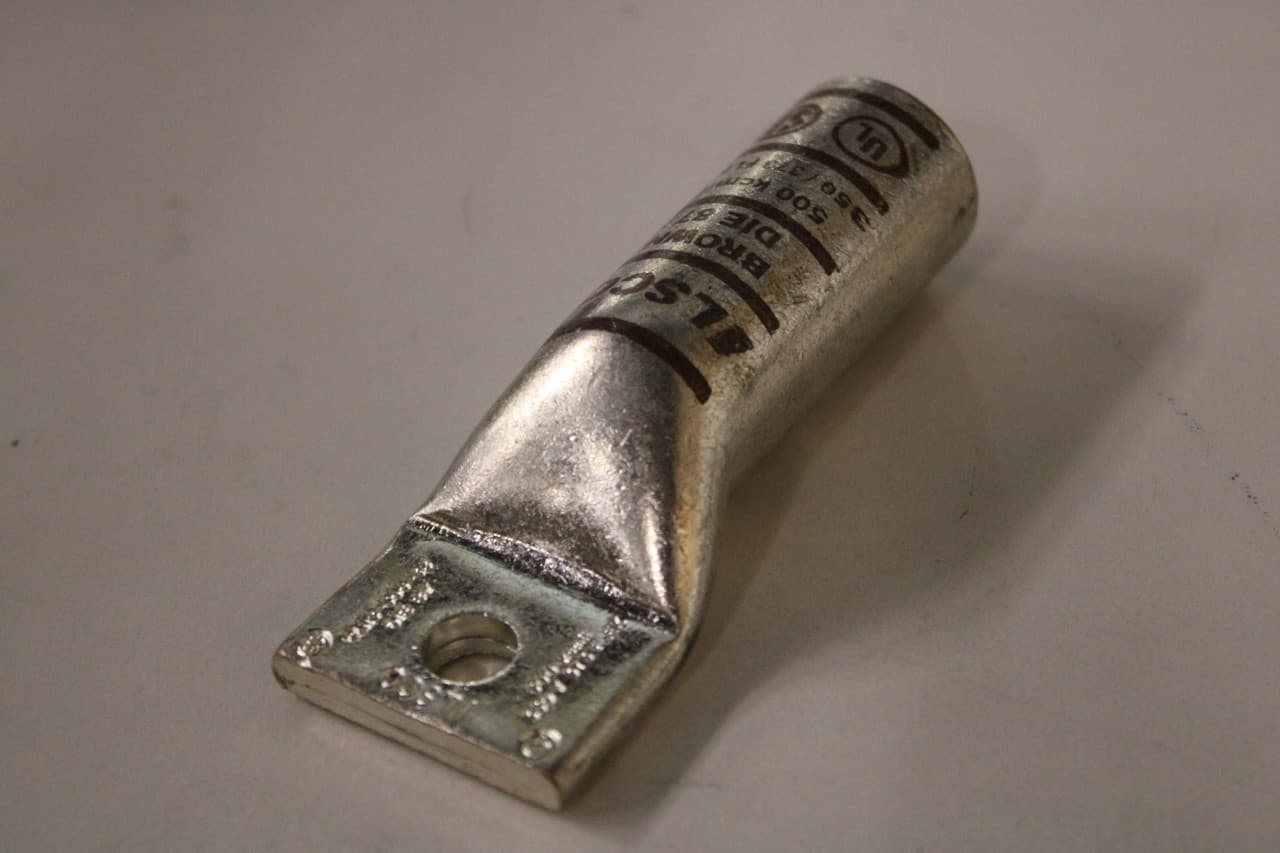 Ilsco CLNS-500-38 35 kV, 500 KCMIL Stranded, 3/8" Stud, 3.857" L, Silver, Electro Tin Plated Seamless Copper, 1-Hole, Long Barrel Ilsco CLNS-500-38 35 kV, 500 KCMIL Stranded, 3/8" Stud, 3.857" L, Silver, Electro Tin Plated Seamless Copper, 1-Hole, Long Barrel