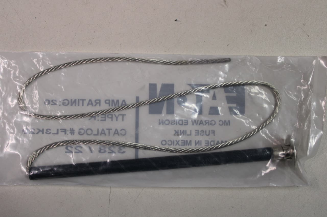 Eaton FL3K20 0.75" x 23", 27 kV, 20 A, EEI-NEMA Cutout Mount, Removable Button Head, Fast Acting, Type K, Medium Voltage Fuse Link (15 per Standard Box) Eaton FL3K20 0.75" x 23", 27 kV, 20 A, EEI-NEMA Cutout Mount, Removable Button Head, Fast Acting, Type K, Medium Voltage Fuse Link (15 per Standard Box)