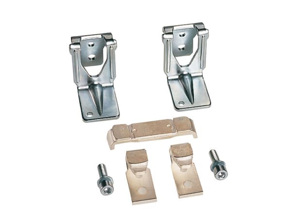 Lovato Electric 11G539 11G539 Lovato - Main contacts 3 or 4 pole set complete with Allen screws and key for contact replacement for B160024 Lovato Electric 11G539 11G539 Lovato - Main contacts 3 or 4 pole set complete with Allen screws and key for contact replacement for B160024