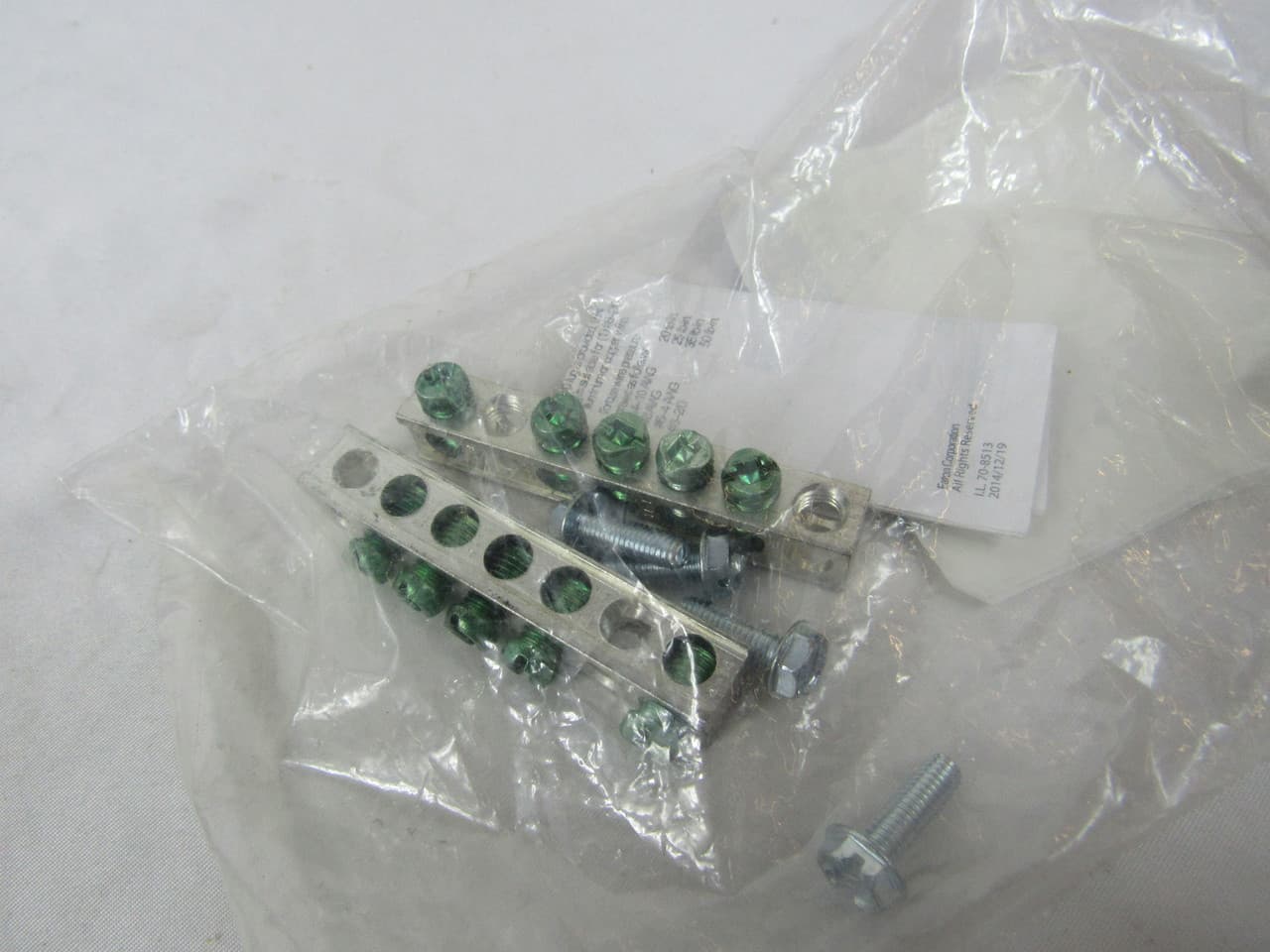 Eaton GBK5 GBK5 Eaton - Eaton CH Loadcenter and Breaker Accessories - 5 Terminal Ground Bar Kit,1-3/4 in mounting hole distance,Ground bar kit,CH,5 terminals,0.75 in,CH loadcenters, for 2/4 circuit loadcenters use type gbk5 or gbk520 ground bar Eaton GBK5 GBK5 Eaton - Eaton CH Loadcenter and Breaker Accessories - 5 Terminal Ground Bar Kit,1-3/4 in mounting hole distance,Ground bar kit,CH,5 terminals,0.75 in,CH loadcenters, for 2/4 circuit loadcenters use type gbk5 or gbk520 ground bar