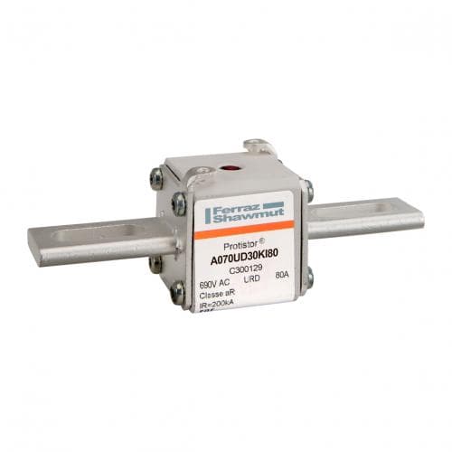 Mersen C300129 C300129 Mersen - Square Body High-Speed Fuse Protistor® Size 30 aR 690VAC IEC 700VAC UL 80A With Striker Slotted Blades short Mersen C300129 C300129 Mersen - Square Body High-Speed Fuse Protistor® Size 30 aR 690VAC IEC 700VAC UL 80A With Striker Slotted Blades short