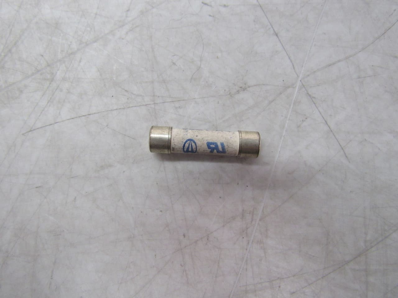 Ideal Industries LA-3893 6.35 MM x 25.4 MM, 600 V, 2 A, Fast Acting, Fuse for 61-361 and 61-420 Multimeter Ideal Industries LA-3893 6.35 MM x 25.4 MM, 600 V, 2 A, Fast Acting, Fuse for 61-361 and 61-420 Multimeter