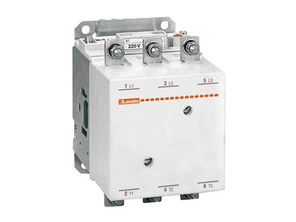 Lovato Electric 11B630L00110110 11B630L00110110 Lovato - Three-pole contactor, IEC operating current Ie (AC3) = 630A, AC/DC coil, already fitted with mechanical latch (G495), 110...125VAC/DC, mechanical latch 110...125VAC Lovato Electric 11B630L00110110 11B630L00110110 Lovato - Three-pole contactor, IEC operating current Ie (AC3) = 630A, AC/DC coil, already fitted with mechanical latch (G495), 110...125VAC/DC, mechanical latch 110...125VAC
